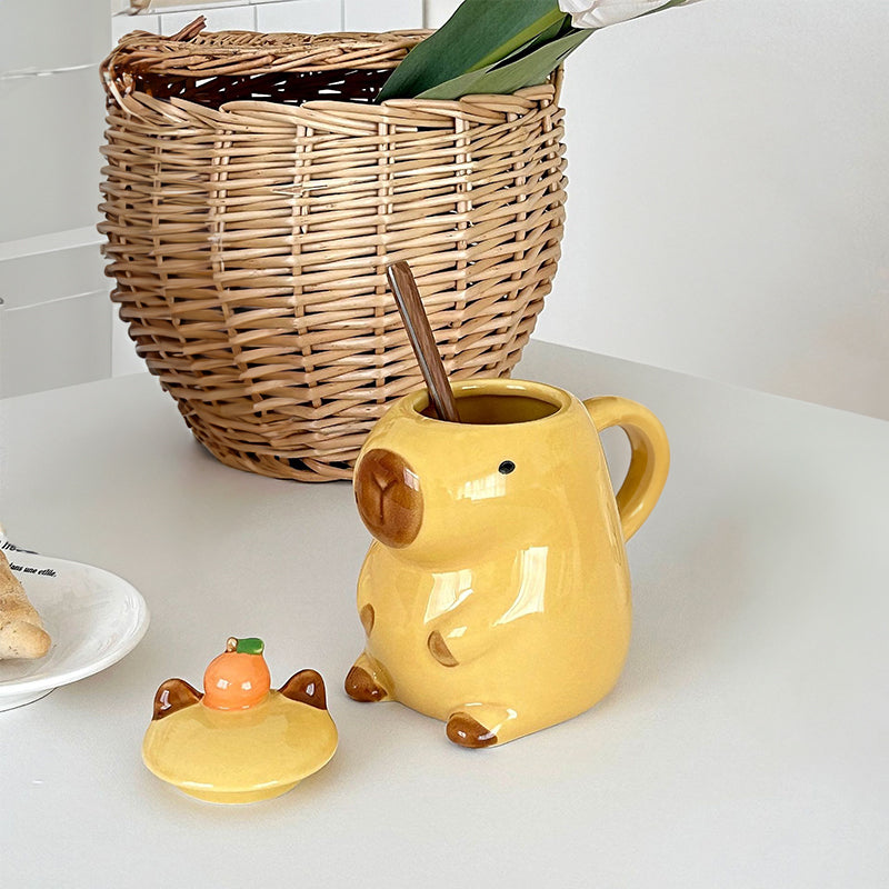 Fun 3D Capybara Mug Pair：3D capybara - designed mugs with handles & lids. A wonderful gift choice for girls.